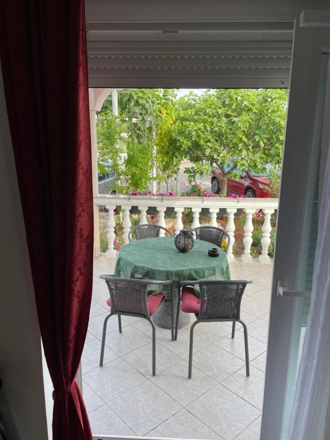 Apartmani Mirela Vrh  Kültér fotó